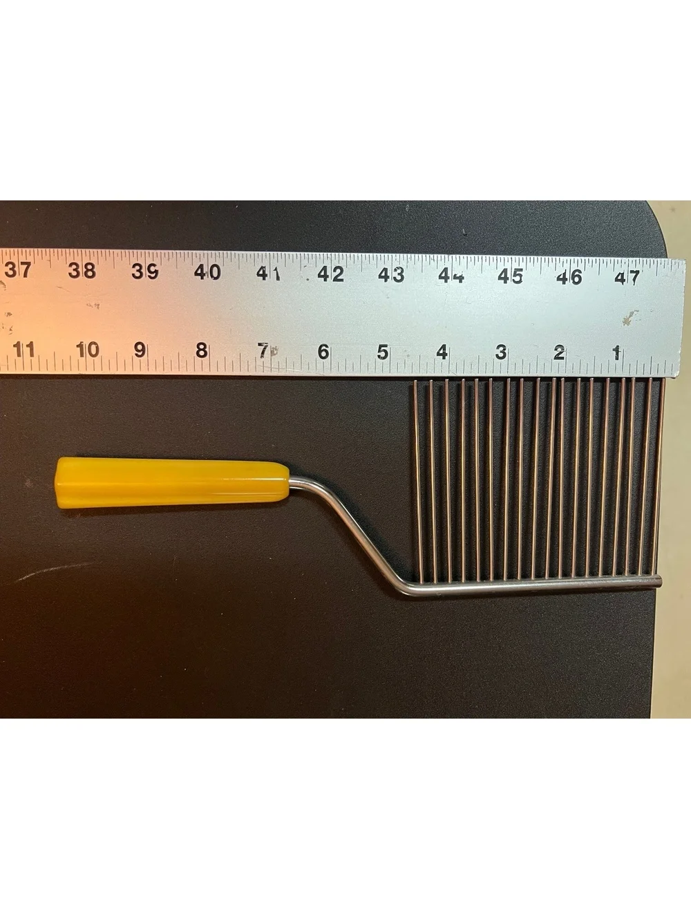Vintage Butterscotch Bakelite Cake Breaker Server